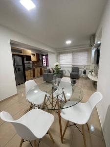 TRIGALEÑA CONJUNTO RESIDENCIAL BAHIA BLANCA, بلنسية, Carabobo 2001, فنزويلا