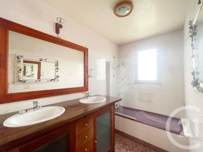 L Huisserie, Земли Луары 53970, Франция