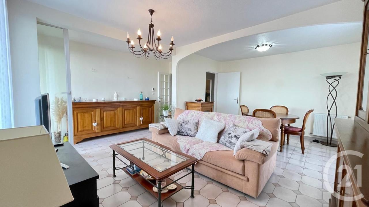 Domont, Isla De Francia 95330, Francia