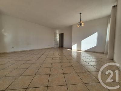 Salon De Provence, Provence-Alpes-Côte D'Azur 13300, צרפת