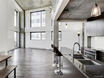 1085 Rue Smith, Montréal (Le Sud-Ouest), Quebec H3C 0L9, Canada