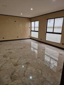 251 , Pinares Sánchez Curridabat, San José 00001, 哥斯達尼加