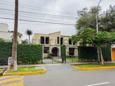 Av Pio XII , Lima, Lima 00001, Peru