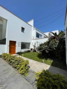 Calle Las Fresas , Lima, Lima 00001, ペルー