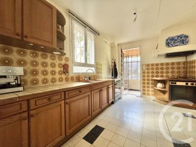 Sevran, Île-de-France 93270, Francia