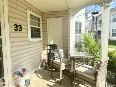 33 Tulip Lane, Freehold, New Jersey 07728