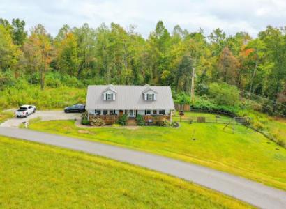 882 Begley Road, McKee, Kentucky 40447, Estados Unidos