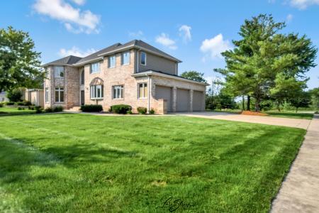 12118 Sarkis Drive, Mokena, Illinois 60448