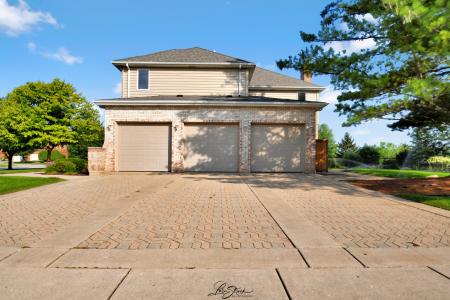 12118 Sarkis Drive, Mokena, Illinois 60448
