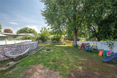 25 Birch Ct, North Liberty, 愛荷華州 52317, 美國