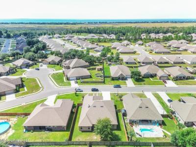 6681 Sugarcane Circle, Ocean Springs, Mississippi 39564