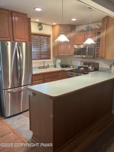 201 Long View Lane, Pocono Pines, Пенсильвания 18350, Соединенные Штаты