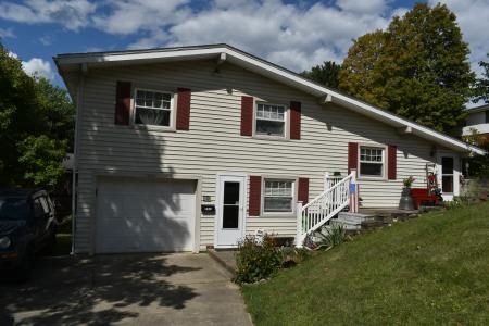 1220 Ivy St., Coshocton, Ohio 43812, USA