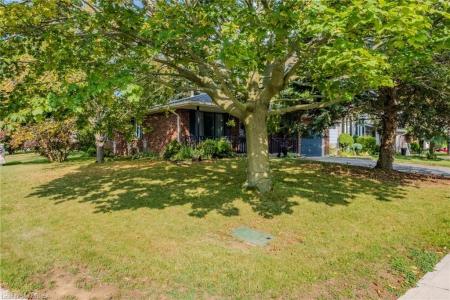 57 THOMPSON DRIVE, Port Dover, אונטריו N0A 1N4, קנדה 