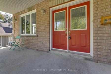 1005 GOSHEN ROAD, Innisfil, Ontario L9S 2B5, Canada