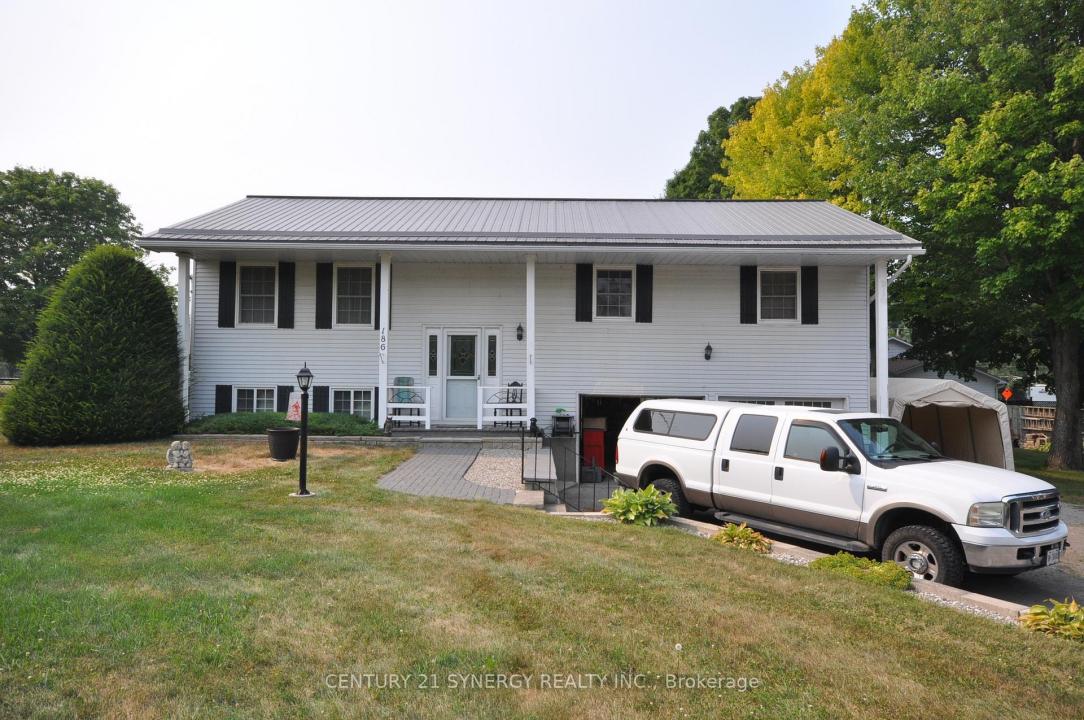 186 GOLF CLUB ROAD N, Rideau Lakes, Ontario K7A 4S5, Canada