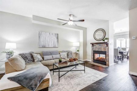 130 WALLER STREET, Whitby, Ontario L1R 2K7, Canada