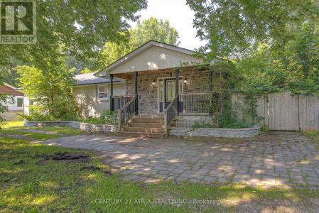 2070 ST. PAUL ROAD, Innisfil (alcona), オンタリオ L9S 1V2, カナダ