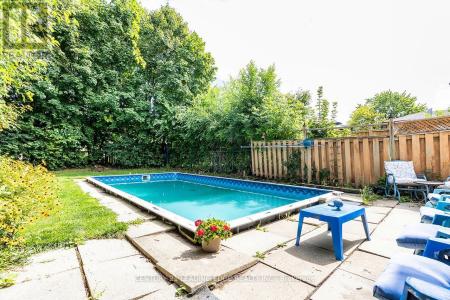 6872 DARCEL AVENUE, Mississauga (malton), Ontario L4T 2W5, Canadá