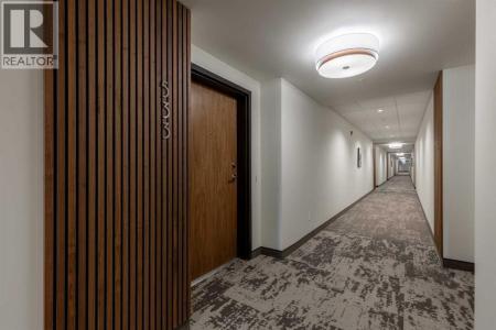 102 SCENIC DRIVE NORTH, Lethbridge, Alberta T1H 1P7, Canada