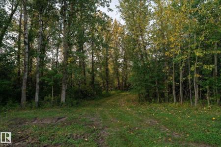 TWP RD 572A HWY 33, Rural Lac Ste. Anne County, Alberta T0A 1N6, CANADÁ