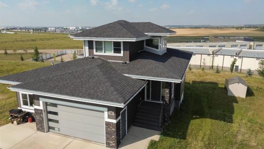 38 VISTA CLOSE, Blackfalds, Alberta T4M 0L3, Canada
