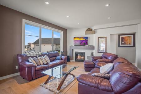 38 VISTA CLOSE, Blackfalds, Alberta T4M 0L3, Kanada