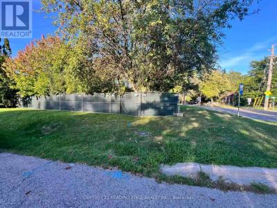 329 MILL STREET, Richmond Hill (mill Pond), Ontario L4C 4B6, Canada