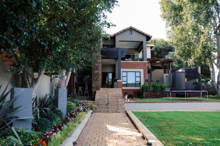 Hartbeespoort, North West, South Africa