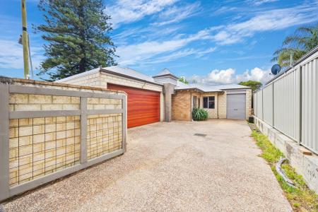 3A Moolyeen Road, Carey Park, WA 6230, Australia