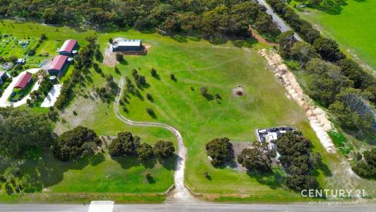 14 Douglas Drive, Kingscote, SA 5223, Australia