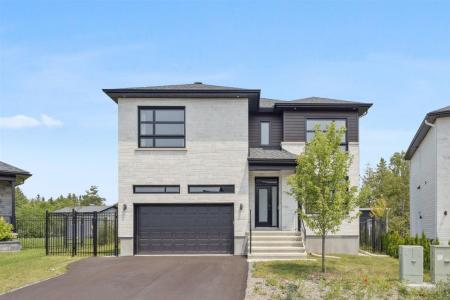 105 Rue de la Marmotte, Gatineau (Aylmer), Quebec J9J 4B9, Canada