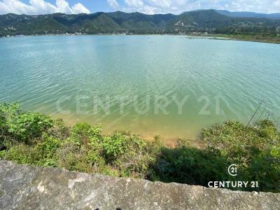 carretera Toluca valle el Arco sn,, Valle De Bravo, Estado De Mexico 51200, Mexico