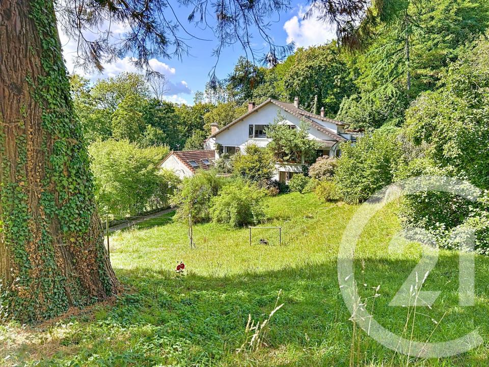 Bievres, Île-de-France 91570, Pháp