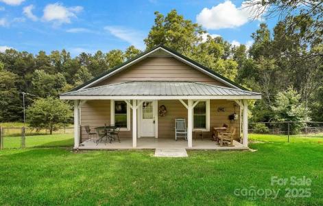 250 Circus Trail, Forest City, NC 28043, USA