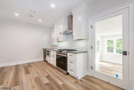 31 Oak Grove Rd #2, Caldwell Boro Twp., 紐澤西州 07006, 美國