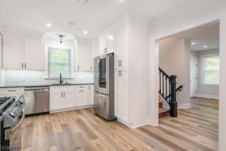 31 Oak Grove Rd #2, Caldwell Boro Twp., 紐澤西州 07006, 美國