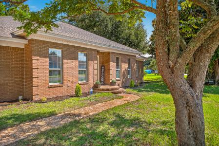 2768 Venetian Way, Gulf Breeze, Florida 32563