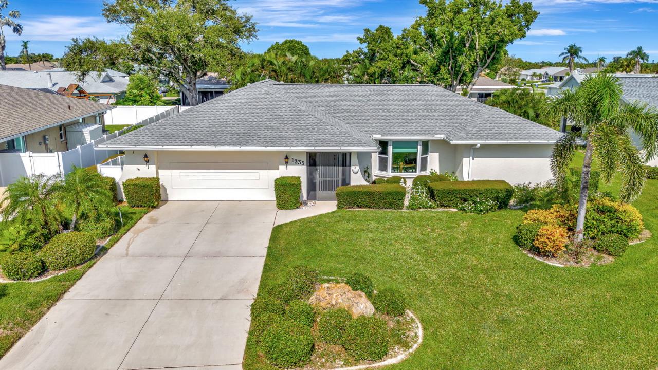 1235 Pine Needle Rd, Venice, Florida 34285