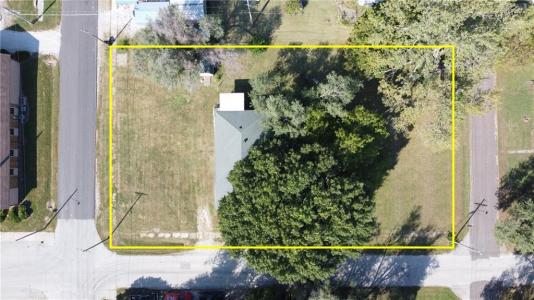 2205 Chicago Street, Trenton, 密蘇里州 64683, 美國