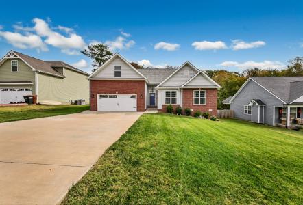 432 Hawkins Rd, Clarksville, Tennessee 37040, USA