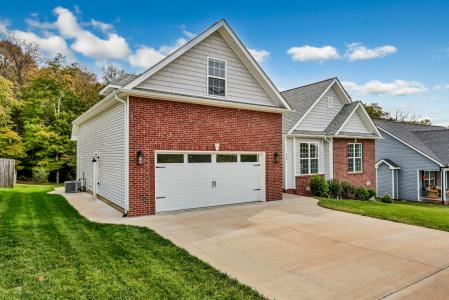 432 Hawkins Rd, Clarksville, Tennessee 37040