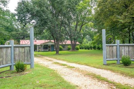 4512 FM 114, Avery, Texas 75554