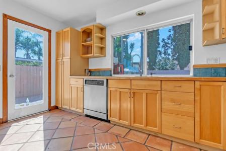 560 N Noble St, Orange, Kaliforniya 92869, Amerika Birleşik Devletleri