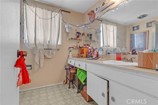 9301 Karmont Avenue, South Gate, 加州 90280, 美國