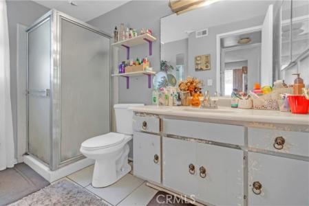 9301 Karmont Avenue, South Gate, 加州 90280, 美國