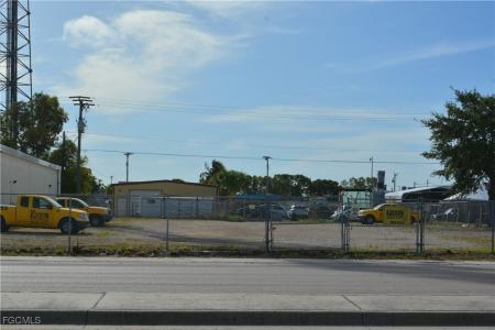 929 Country Club Boulevard, Cape Coral, Florida 33990