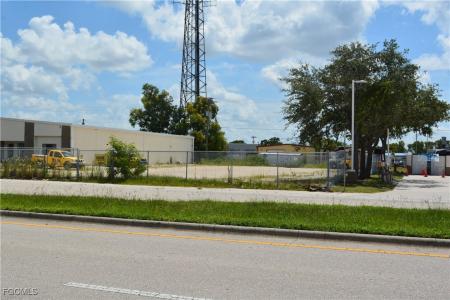 929 Country Club Boulevard, Cape Coral, Florida 33990