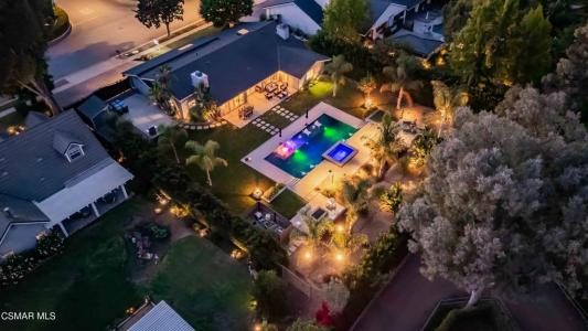 552 Longbranch Road, Simi Valley, California 93065, USA