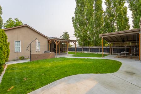 716 S Wanapum Dr, Moses Lake, Washington 98837, États-Unis